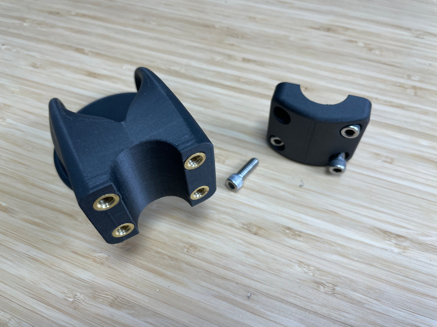 Thales VesseLINK 200 Rail Mount