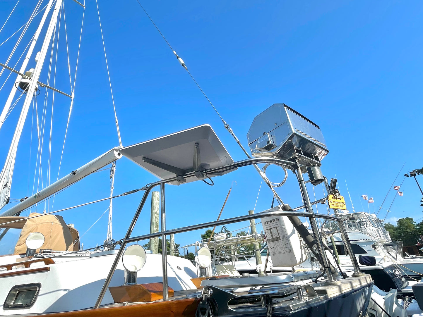 Starlink High Performance Rail Mount